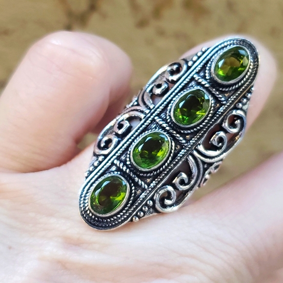 New Peridot 925 Silver Statement Ring. - Picture 1 of 14